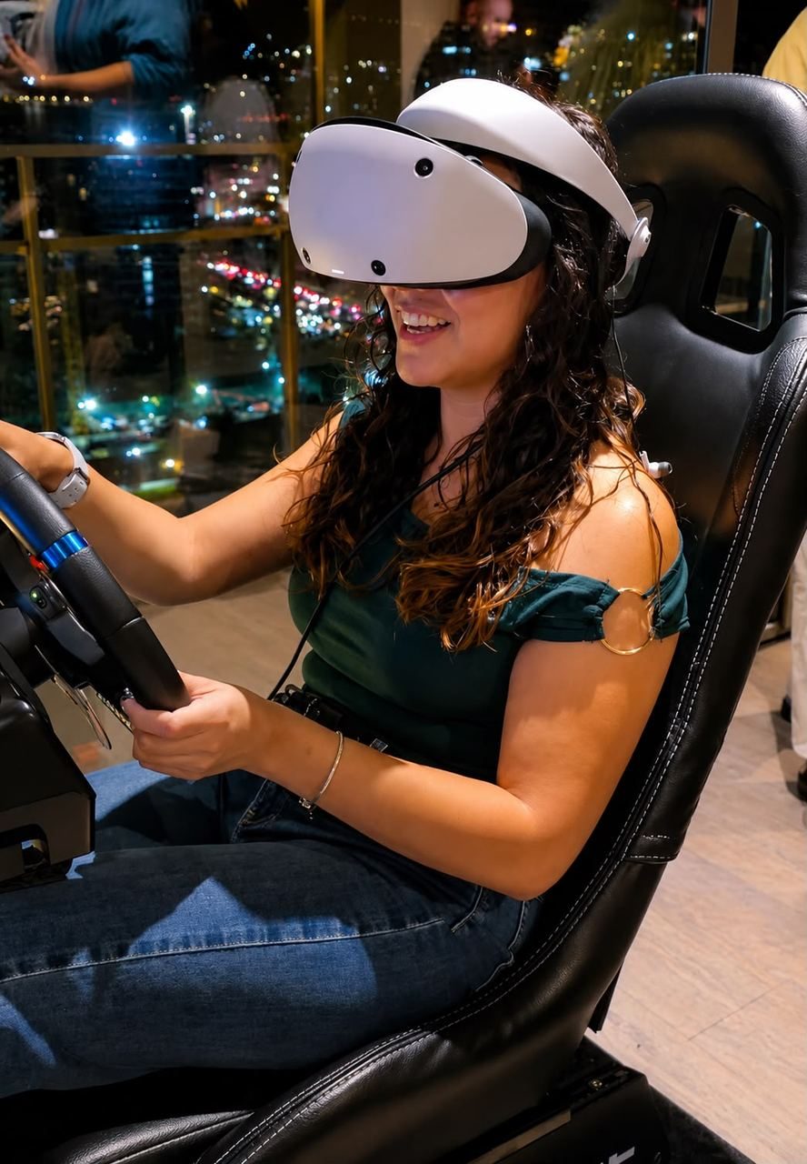 Experiencia de simulador de carreras premium en evento nocturno